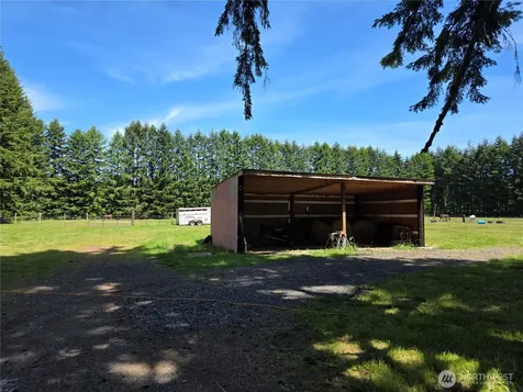 18 Newman Creek Road Elma WA 98541