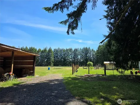 18 Newman Creek Road Elma WA 98541