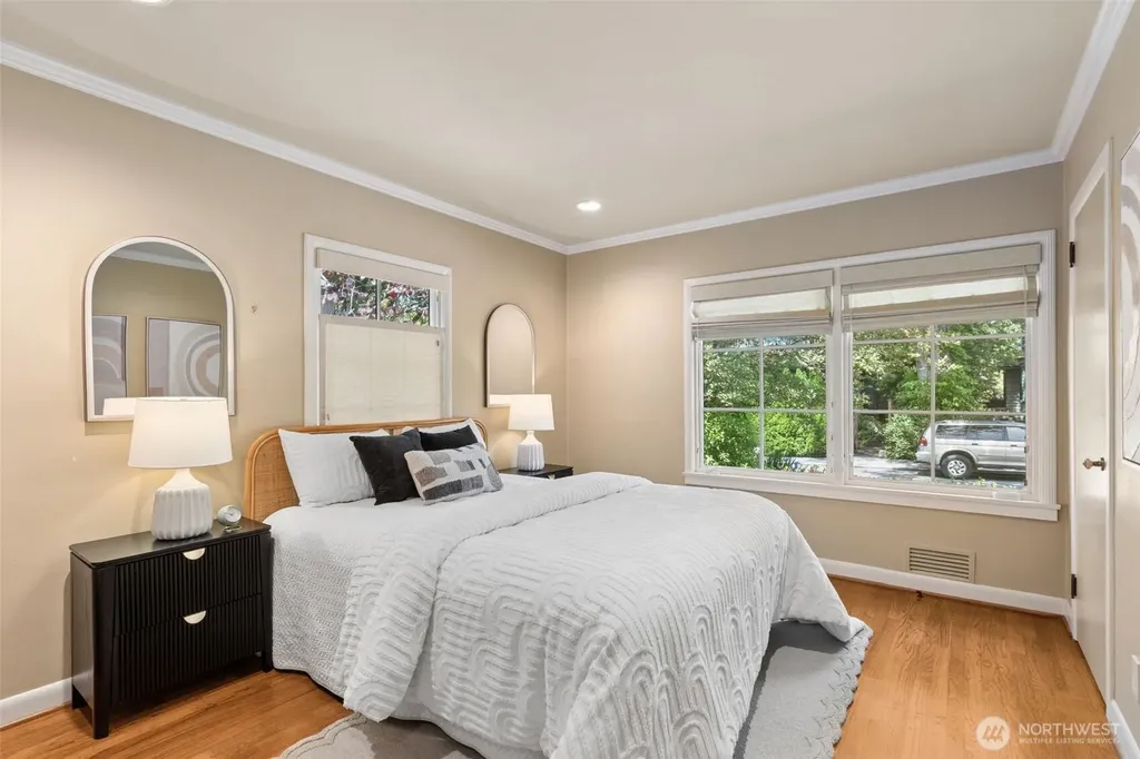 2615 E Garfield Street Seattle WA 98112