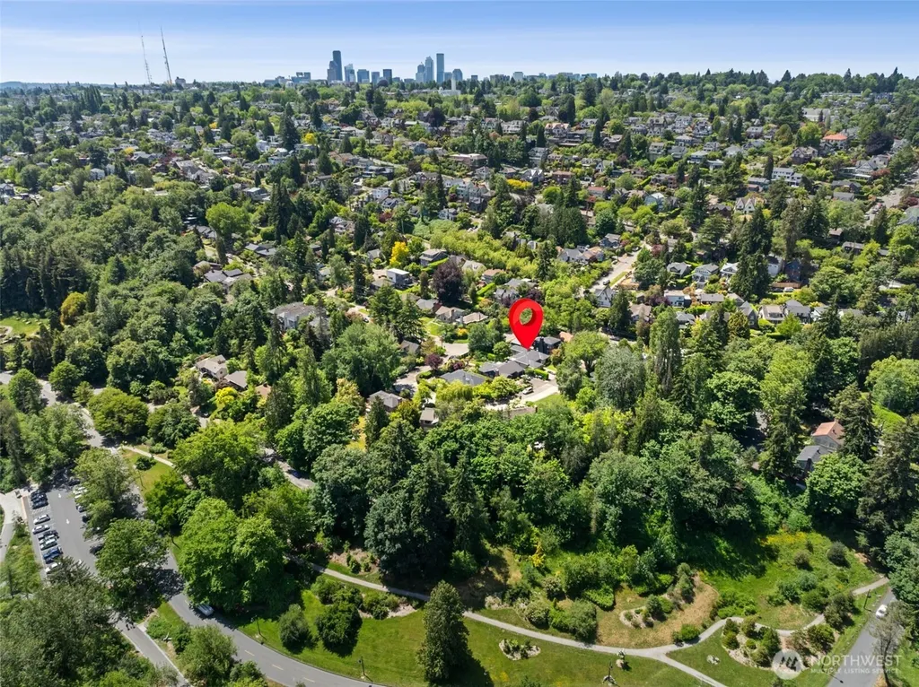 2615 E Garfield Street Seattle WA 98112