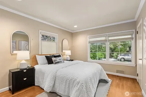 2615 E Garfield Street Seattle WA 98112