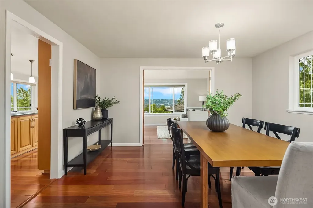 2907 Cedar Avenue S Renton WA 98055
