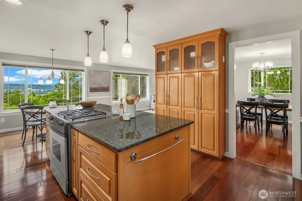 2907 Cedar Avenue S Renton WA 98055