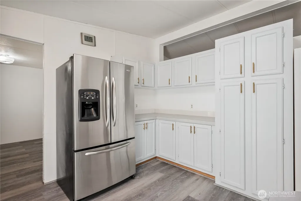 2355 Sparrow Loop Kelso WA 98626