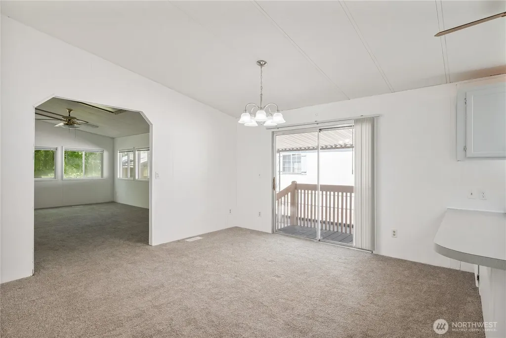 2355 Sparrow Loop Kelso WA 98626