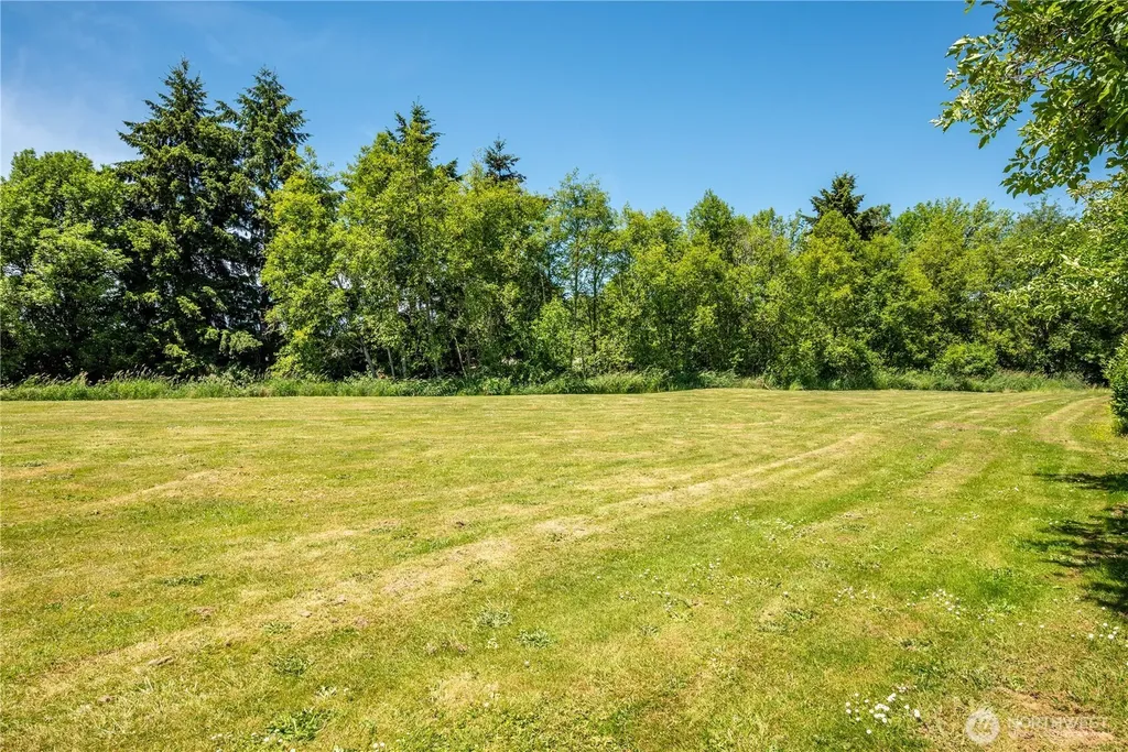 2355 Sparrow Loop Kelso WA 98626