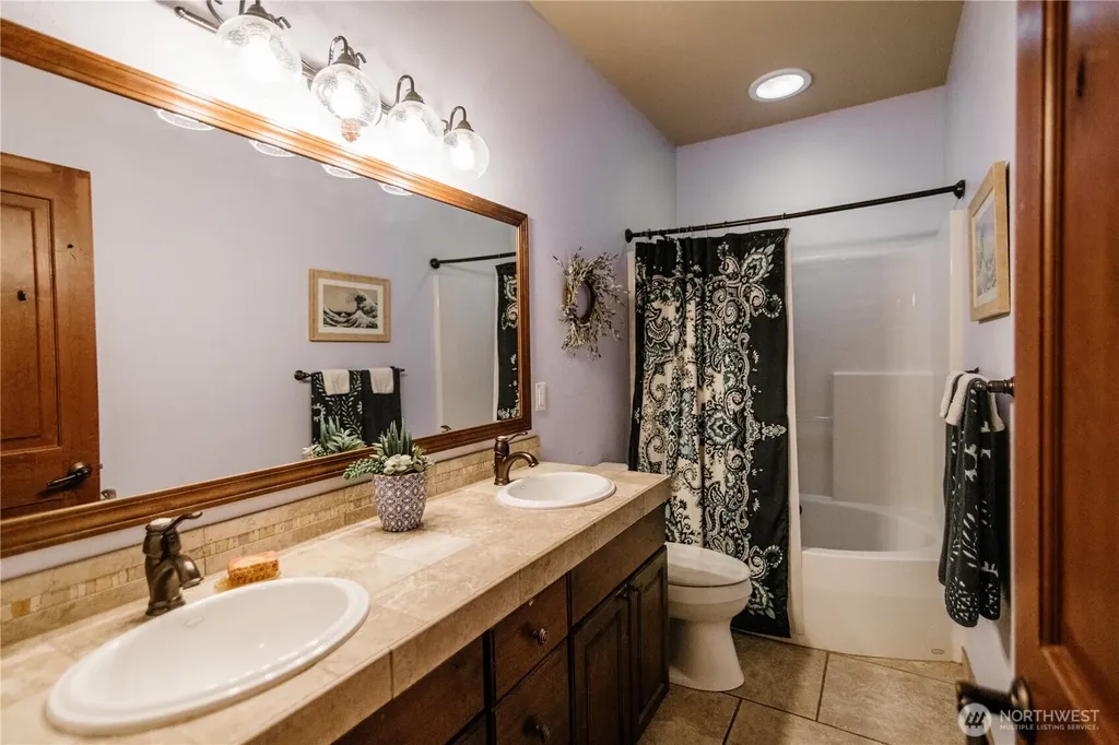 8007 114th Lane SW Olympia WA 98512