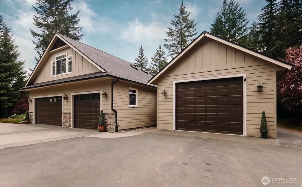 8007 114th Lane SW Olympia WA 98512