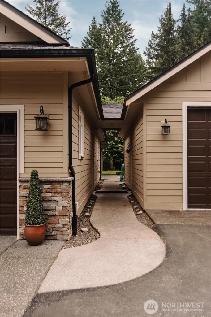 8007 114th Lane SW Olympia WA 98512
