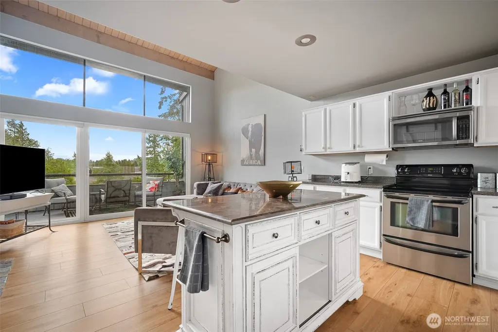 7806 Birch Bay Drive Blaine WA 98230