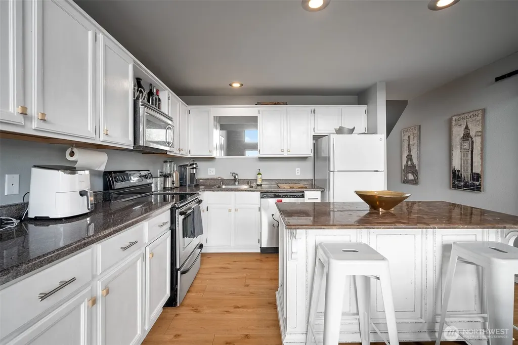 7806 Birch Bay Drive Blaine WA 98230