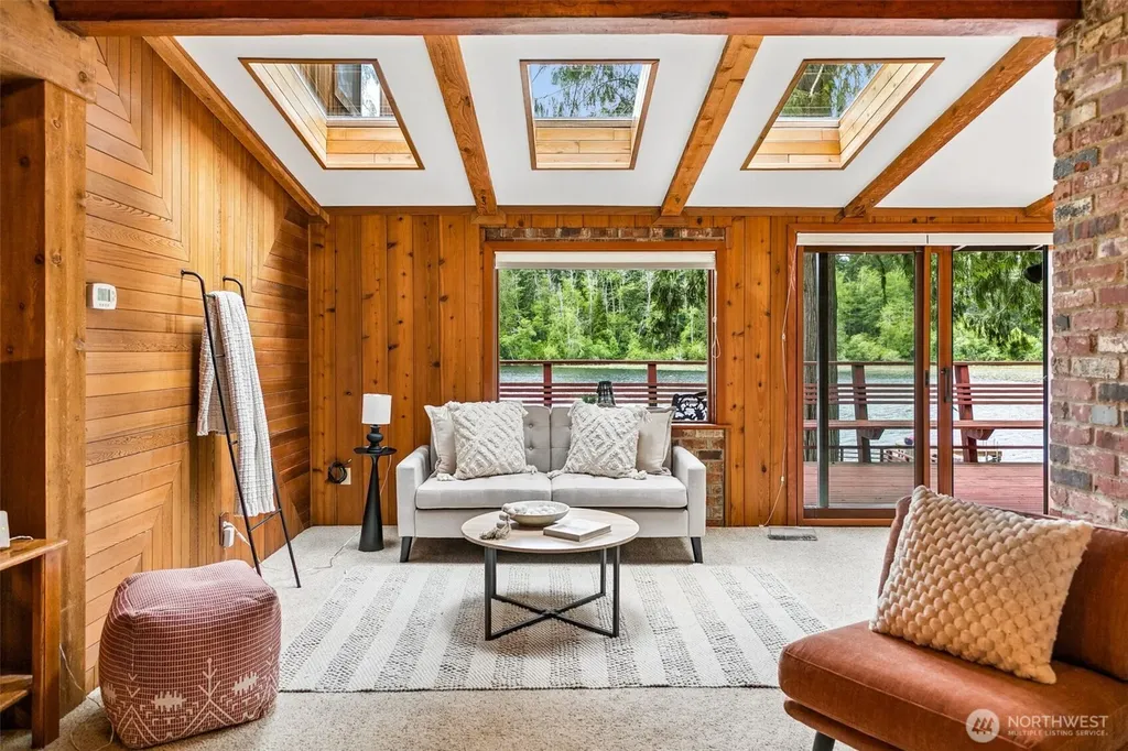 13251 Lake Shore Drive NW Poulsbo WA 98370