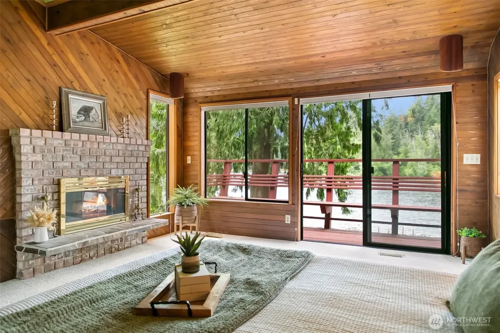 13251 Lake Shore Drive NW Poulsbo WA 98370