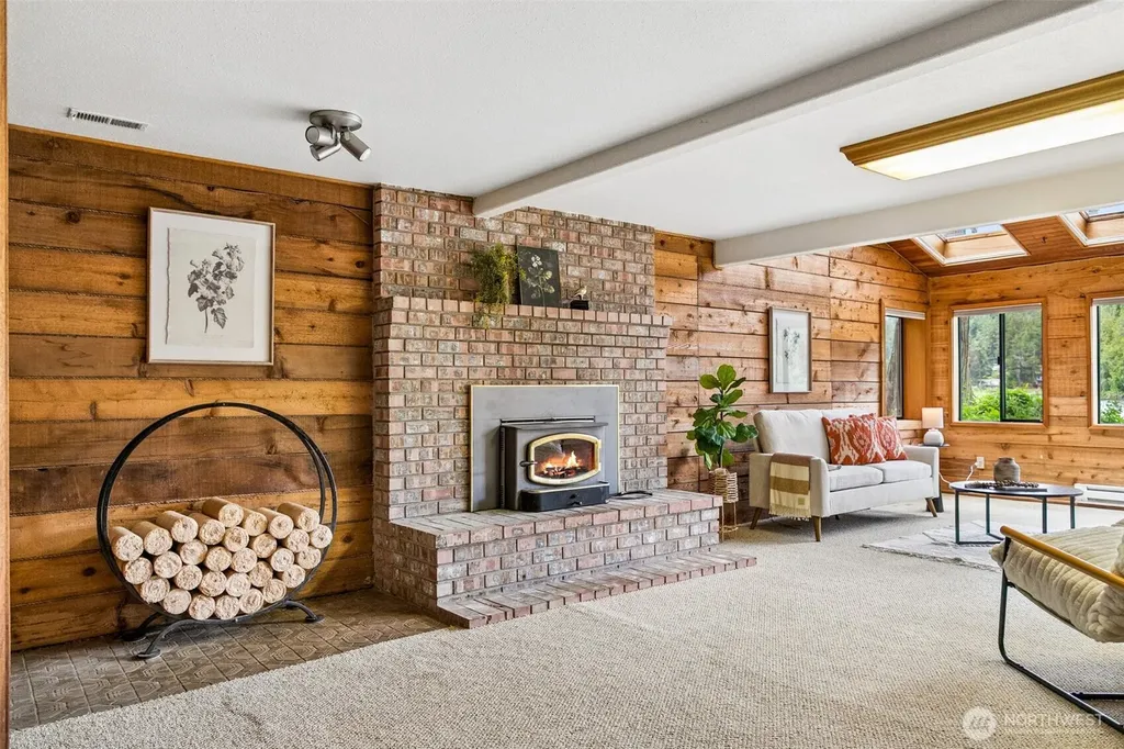 13251 Lake Shore Drive NW Poulsbo WA 98370