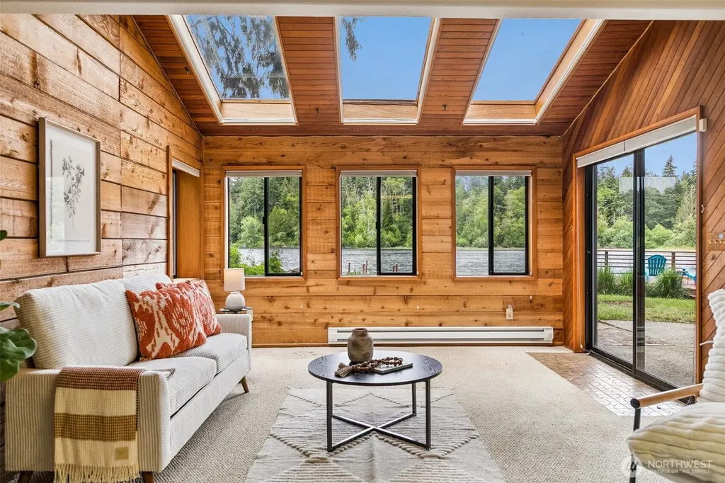 13251 Lake Shore Drive NW Poulsbo WA 98370