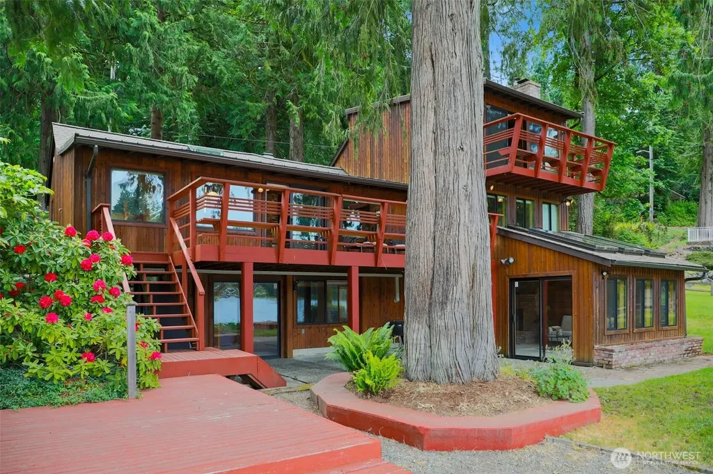 13251 Lake Shore Drive NW Poulsbo WA 98370