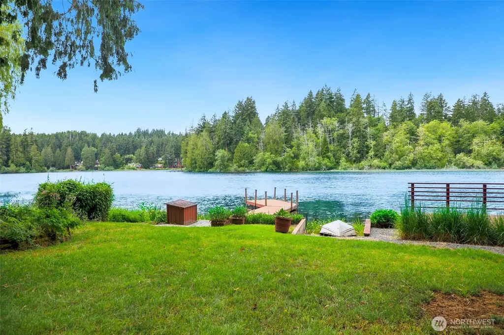 13251 Lake Shore Drive NW Poulsbo WA 98370