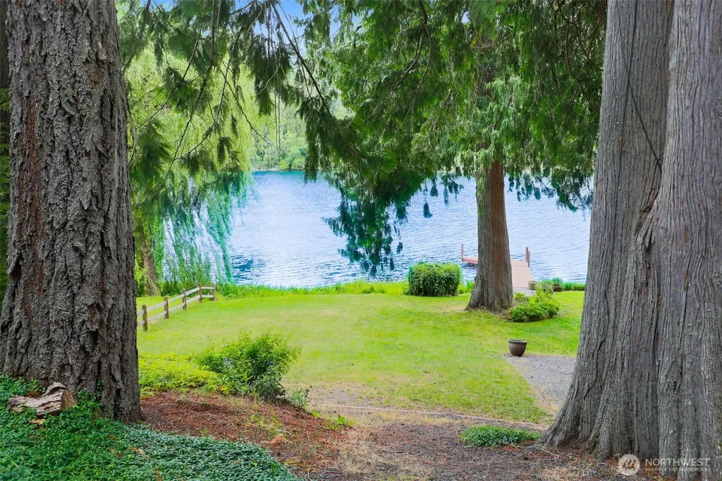 13251 Lake Shore Drive NW Poulsbo WA 98370