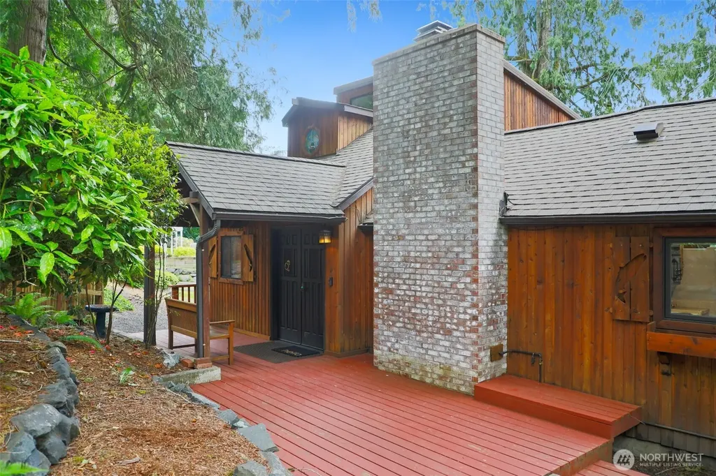 13251 Lake Shore Drive NW Poulsbo WA 98370