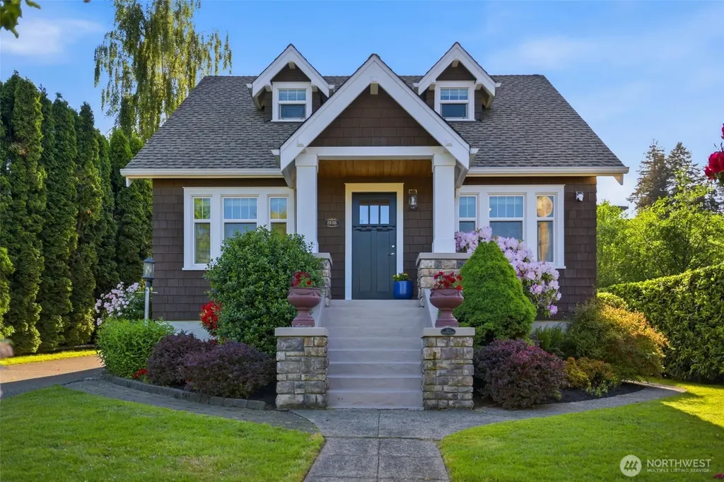 8118 Stinson Avenue Gig Harbor WA 98332