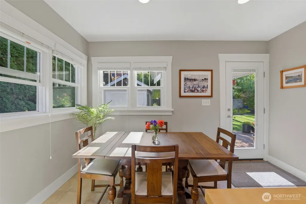 8118 Stinson Avenue Gig Harbor WA 98332
