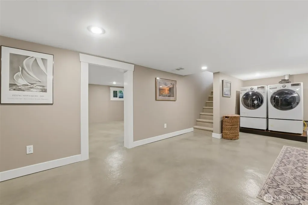 8118 Stinson Avenue Gig Harbor WA 98332