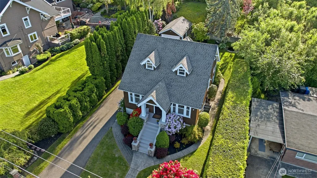 8118 Stinson Avenue Gig Harbor WA 98332