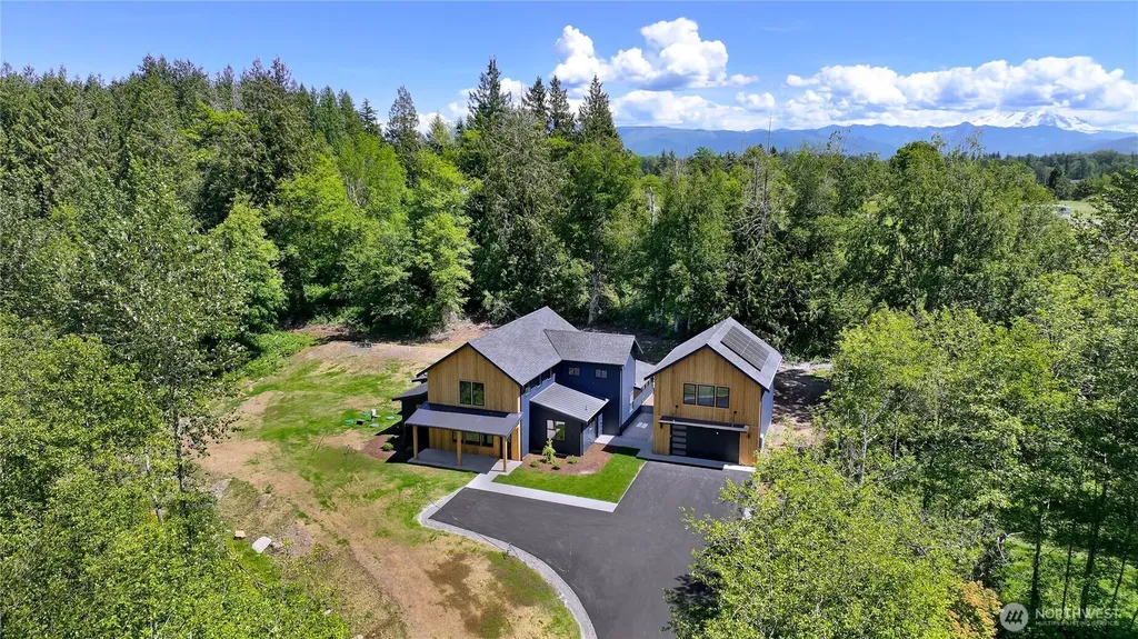 5774 Denali Lane Bellingham WA 98226