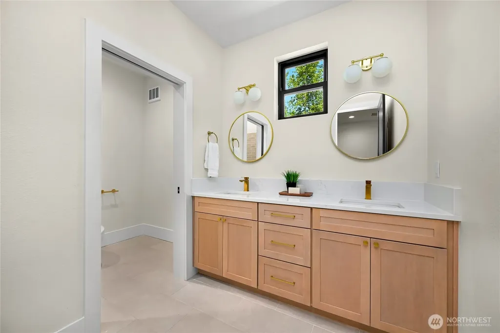5774 Denali Lane Bellingham WA 98226
