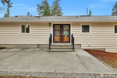 20008 Meridian Place N Shoreline WA 98133