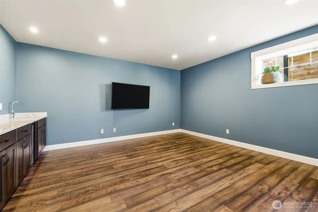 307 Puyallup Street Steilacoom WA 98388