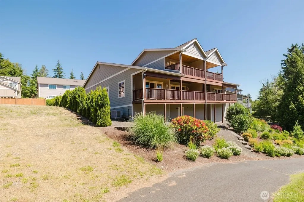 920 E Old Ranch Road Allyn WA 98524