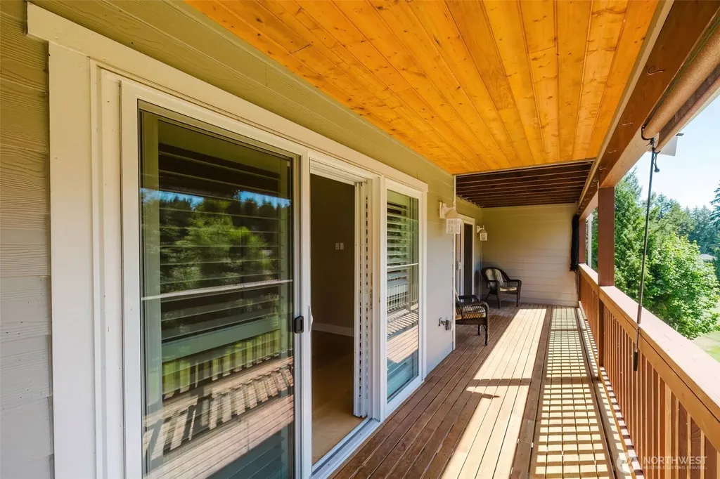 920 E Old Ranch Road Allyn WA 98524