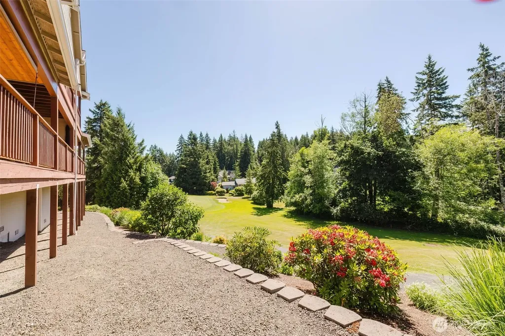 920 E Old Ranch Road Allyn WA 98524
