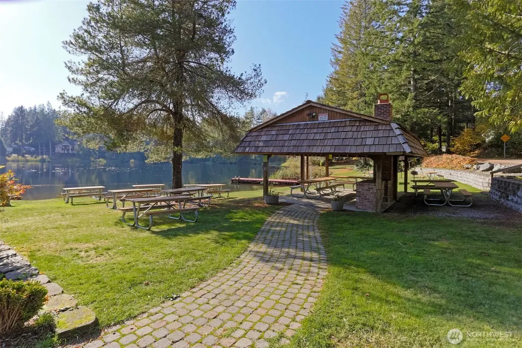 920 E Old Ranch Road Allyn WA 98524