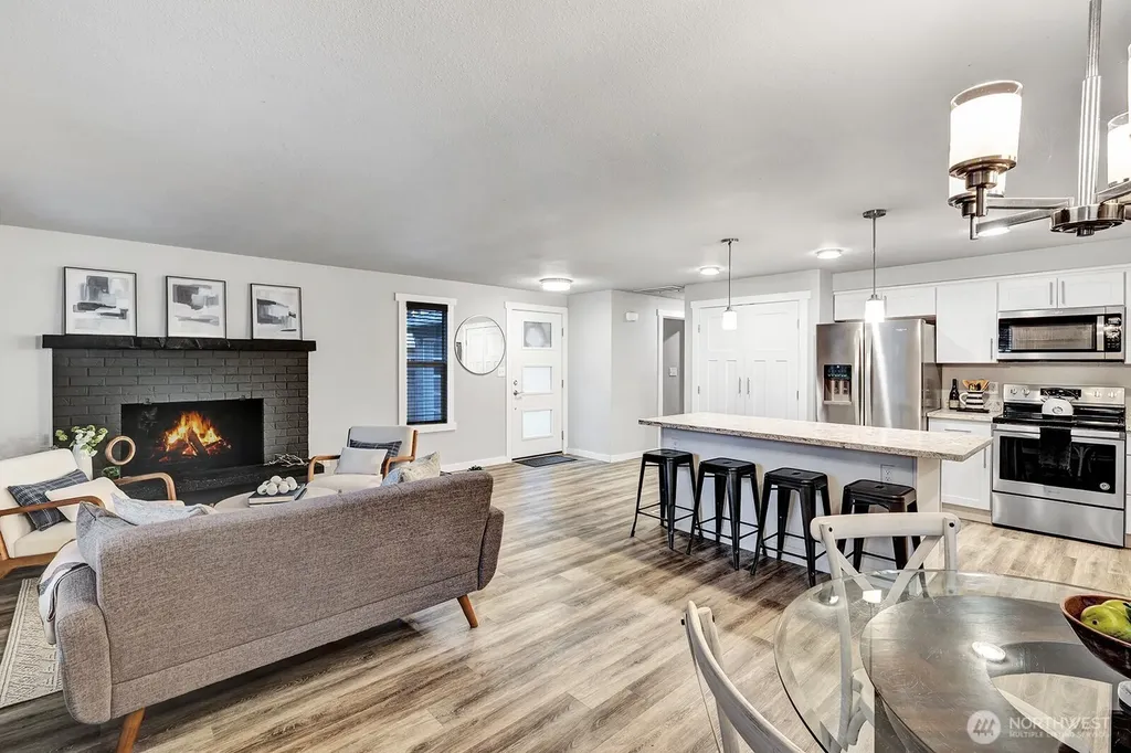 7843 NE 146th Street Kenmore WA 98028
