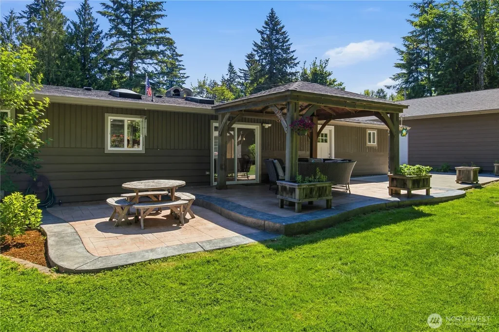 16831 186th Avenue SE Renton WA 98058