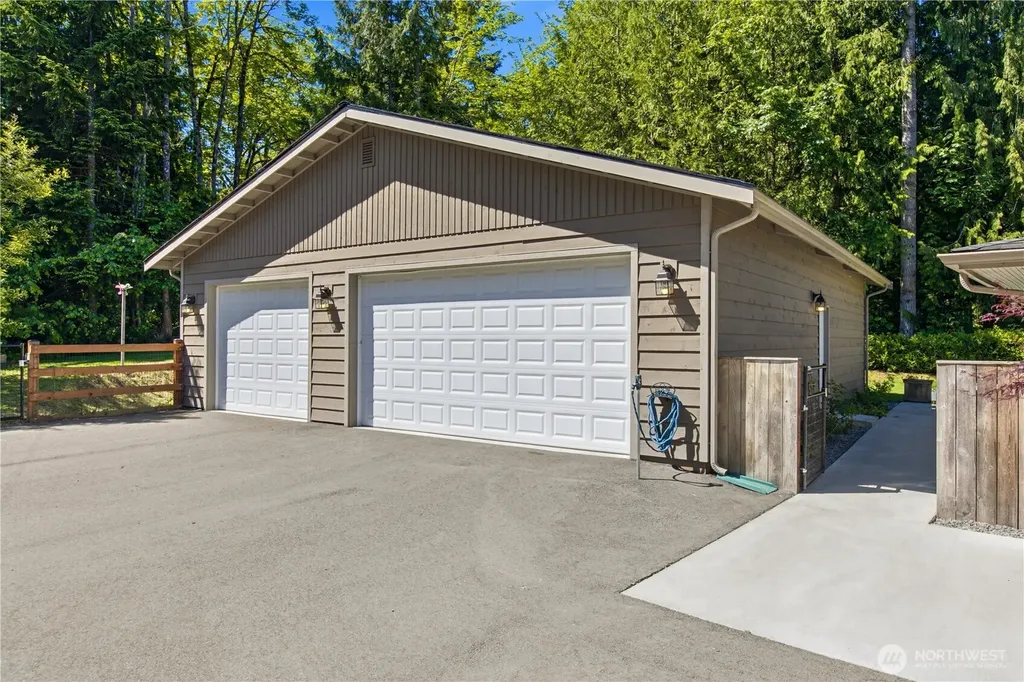 16831 186th Avenue SE Renton WA 98058