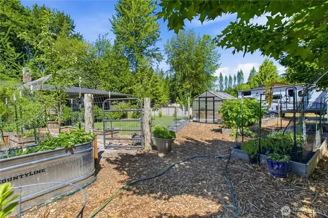 16831 186th Avenue SE Renton WA 98058