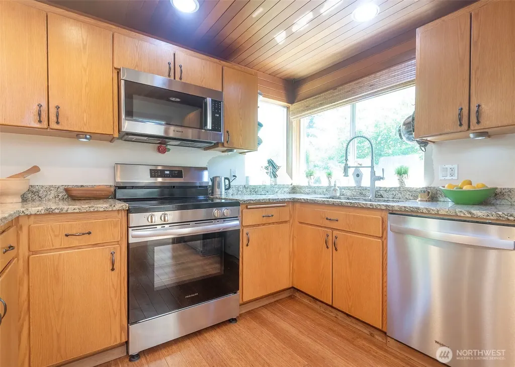 22808 106th Place W Edmonds WA 98020