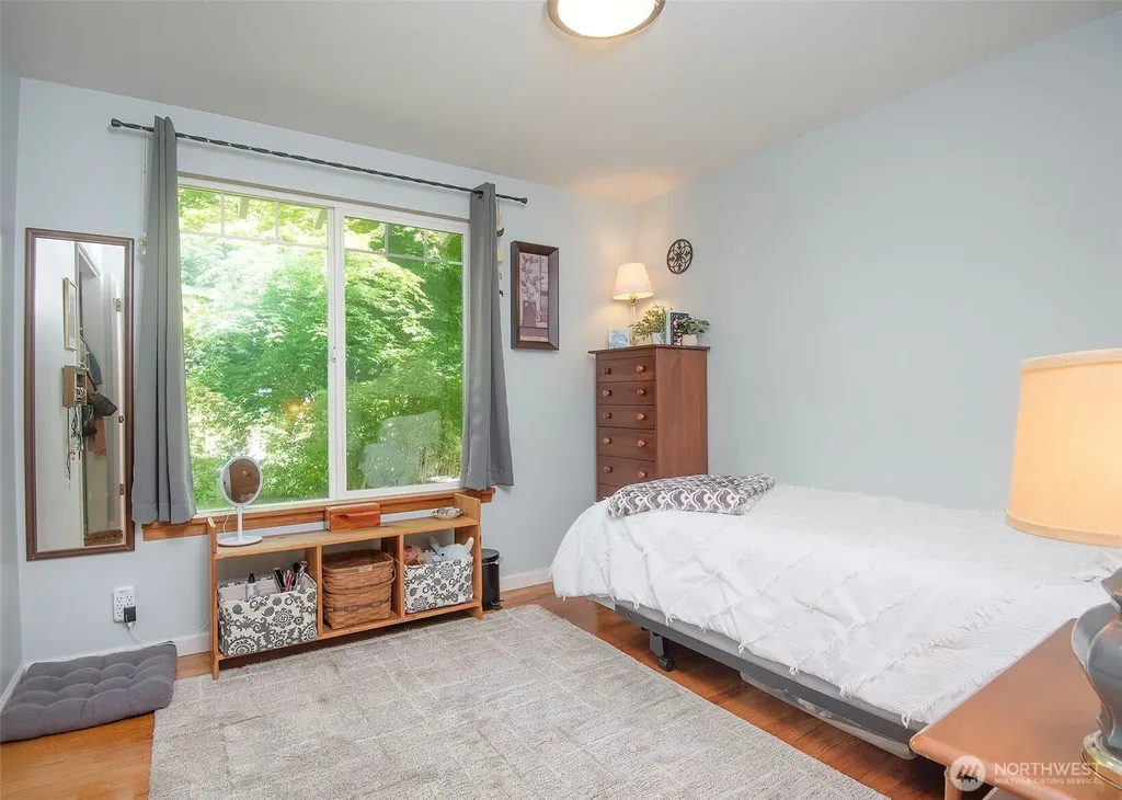 22808 106th Place W Edmonds WA 98020