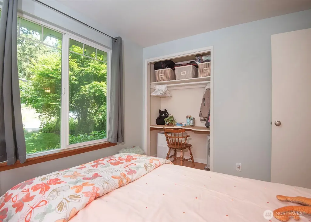 22808 106th Place W Edmonds WA 98020