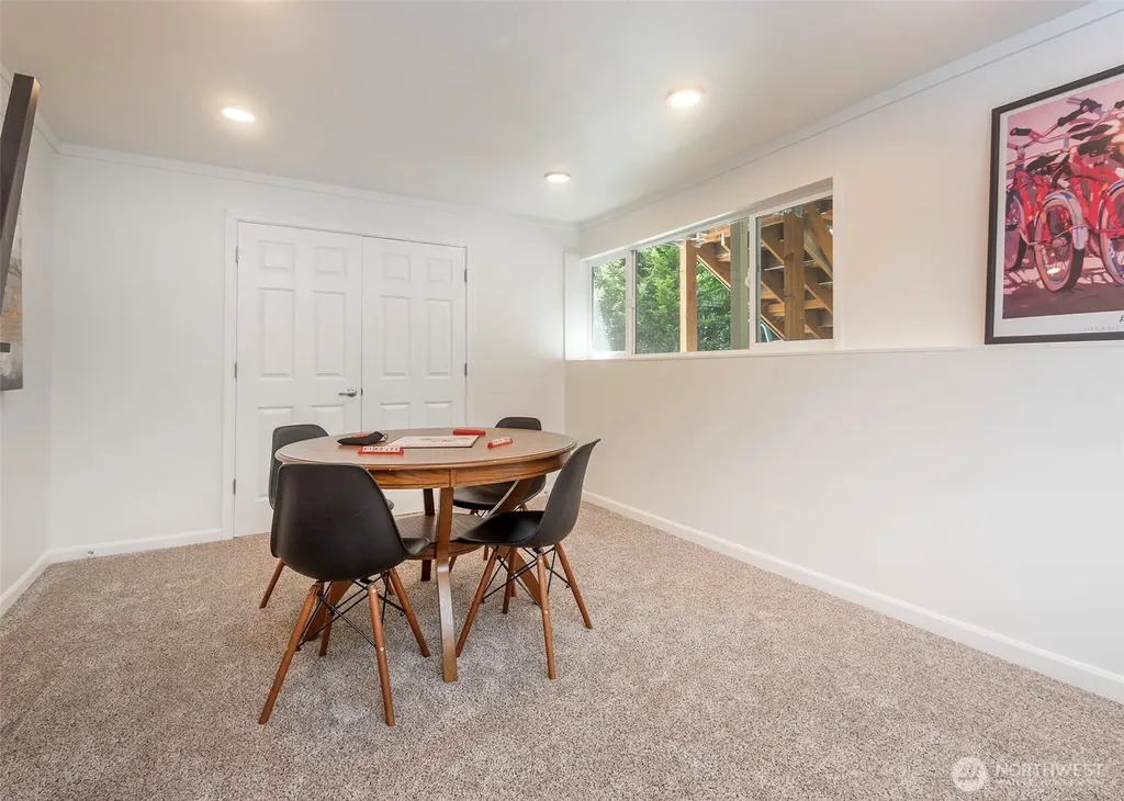 22808 106th Place W Edmonds WA 98020