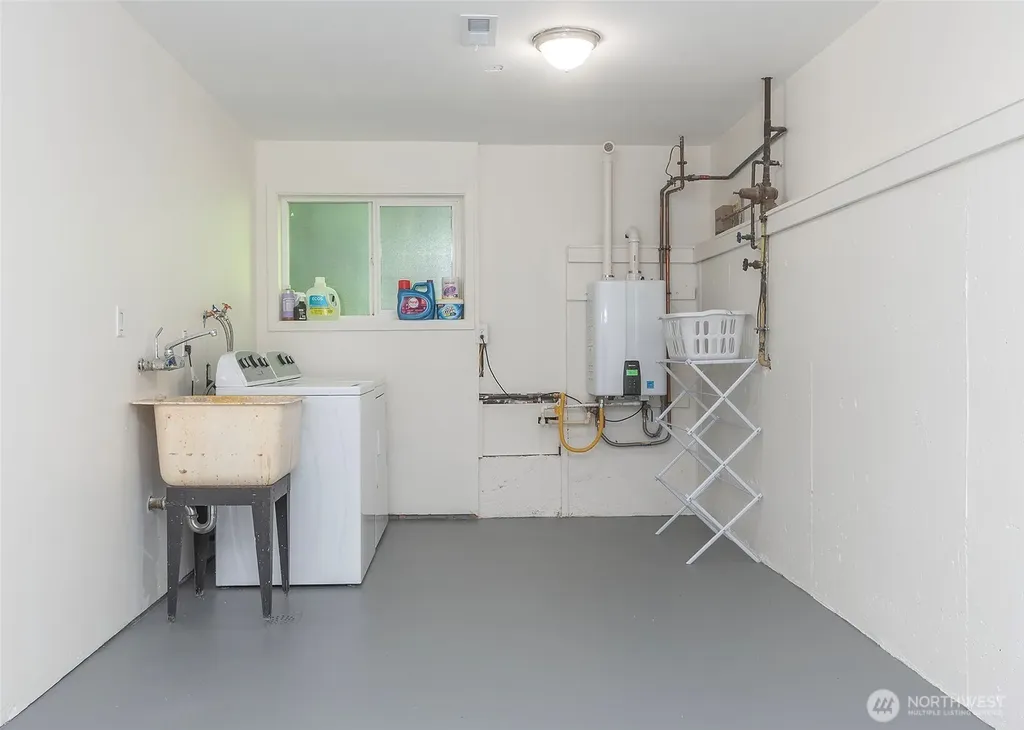 22808 106th Place W Edmonds WA 98020