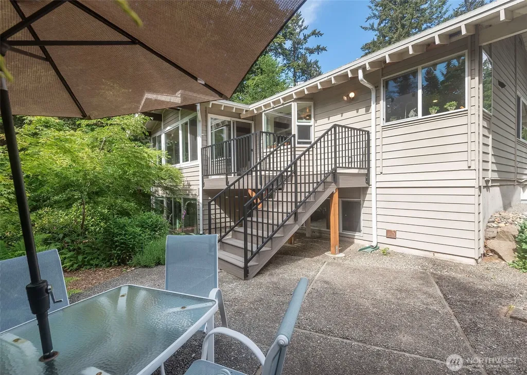 22808 106th Place W Edmonds WA 98020