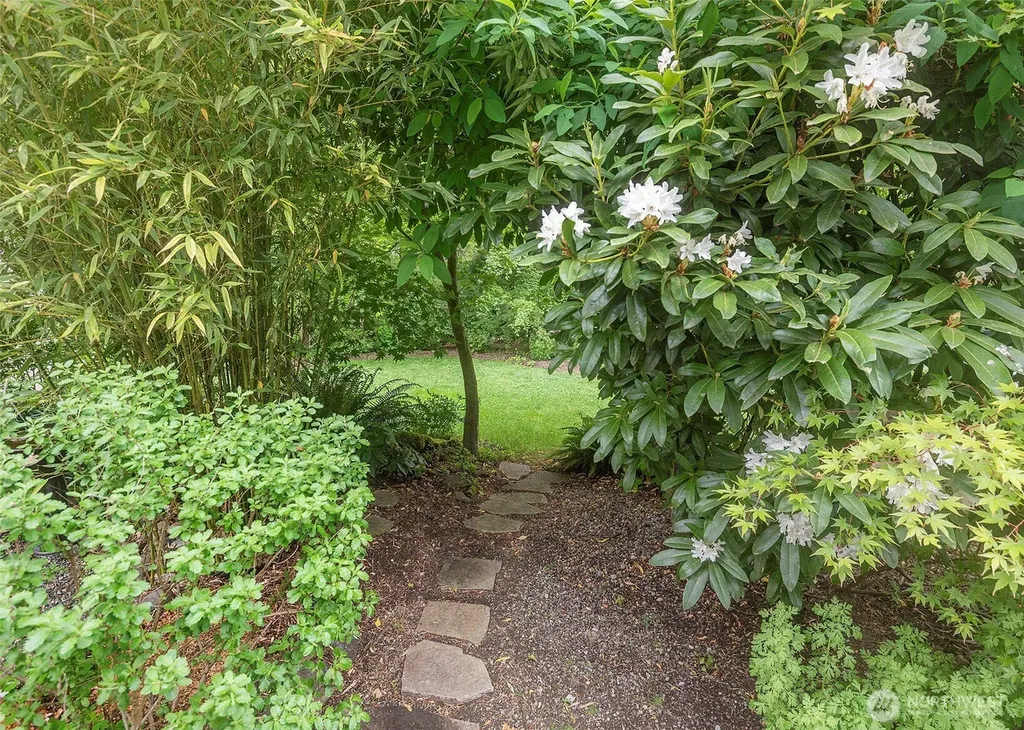 22808 106th Place W Edmonds WA 98020