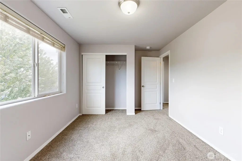 1143 SW Carver Street College Place WA 99324