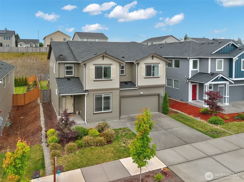 1328 Baker Heights Loop Bremerton WA 98312