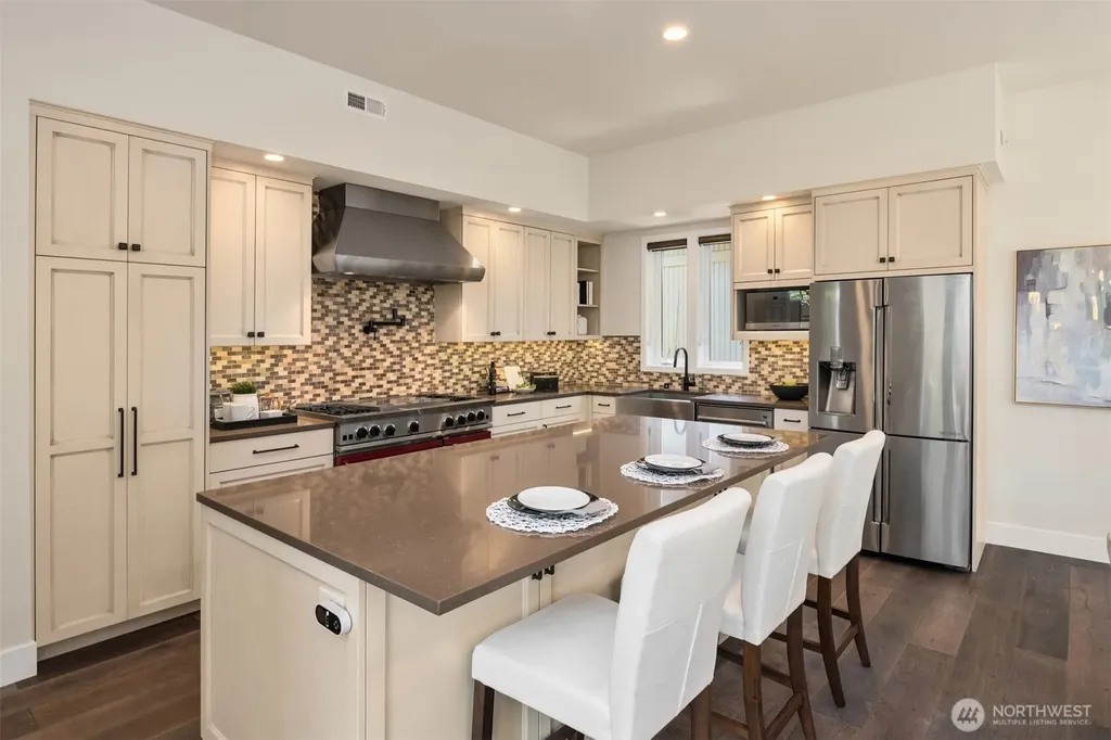 421 16th Lane Kirkland WA 98033