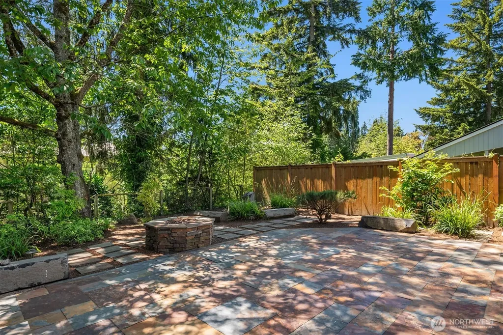 421 16th Lane Kirkland WA 98033